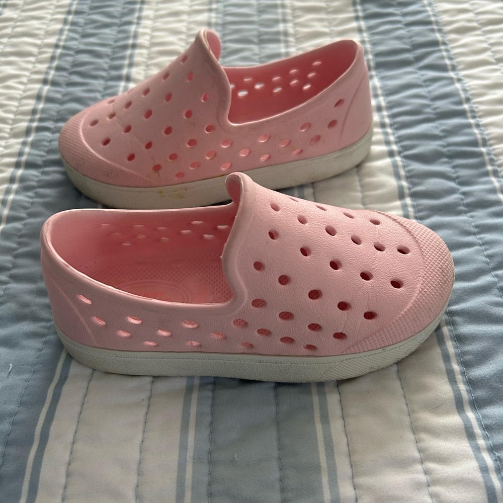 Old Navy Perforated Slip-On Shoes for Toddler Girls (Partially Plant-Based)